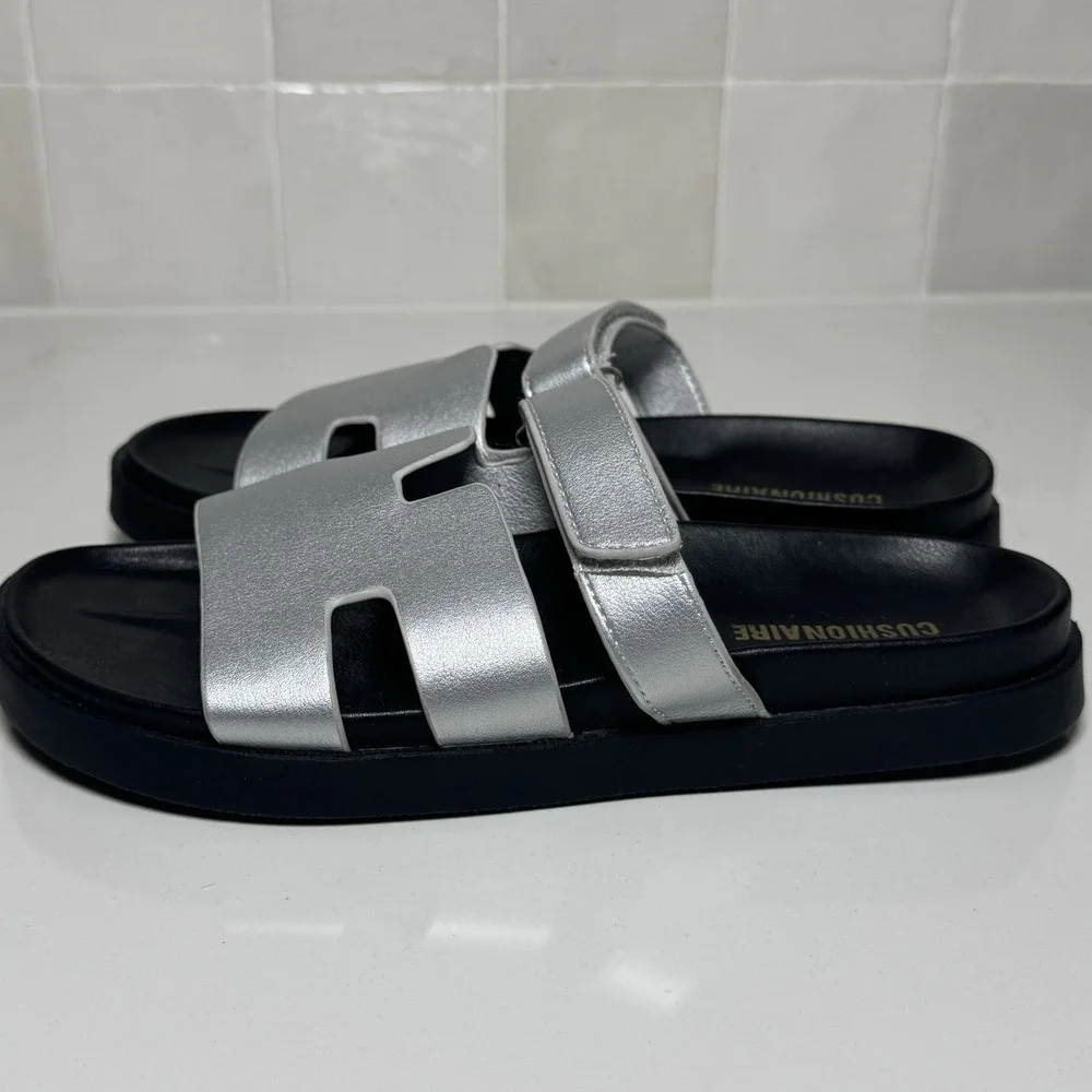 CUSHIONAIRE Lotto‎ Sandal Womens 7.5 Silver Metallic Slip On Comfort Slides - Picture 7 of 8